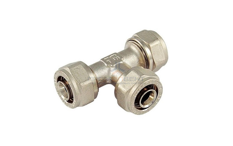 Тройник переходной Tiemme 1607 - 20x2.0 x 26x3.0 x 20x2.0 (винтовой, для металлопластиковых труб)